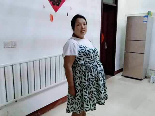 320斤女儿因胖无法怀孕,妈妈陪她一起减肥终圆生子梦1