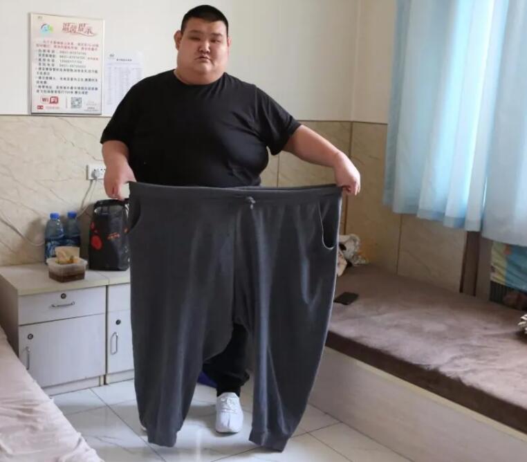 巨胖男青年在长春康达减肥四个月狂减110余斤2